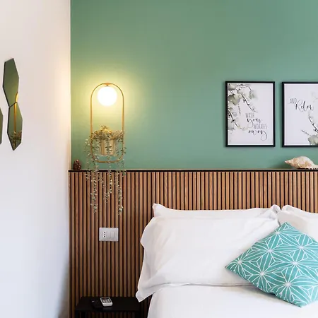 Domus Laetitiae & كوارتو سانتيلينا