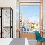 Domus Laetitiae & بيت ضيافة
