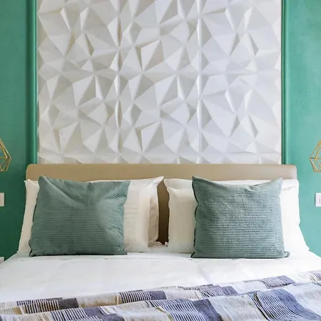 Domus Laetitiae & Vendégház Quartu SantʼElena