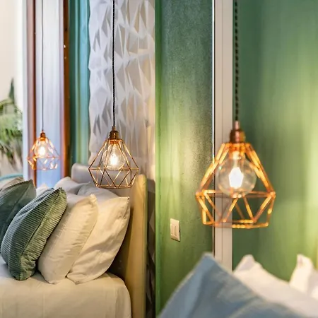 Domus Laetitiae & Vendégház