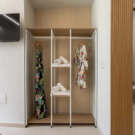 Vendégház Domus Laetitiae & Quartu SantʼElena